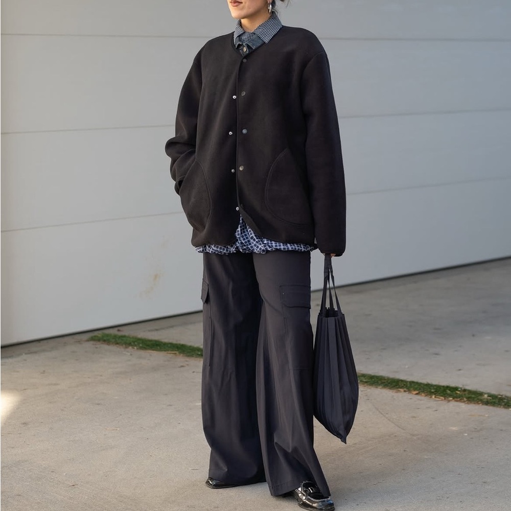 Zara Navy Wide-Leg Cargo Trousers